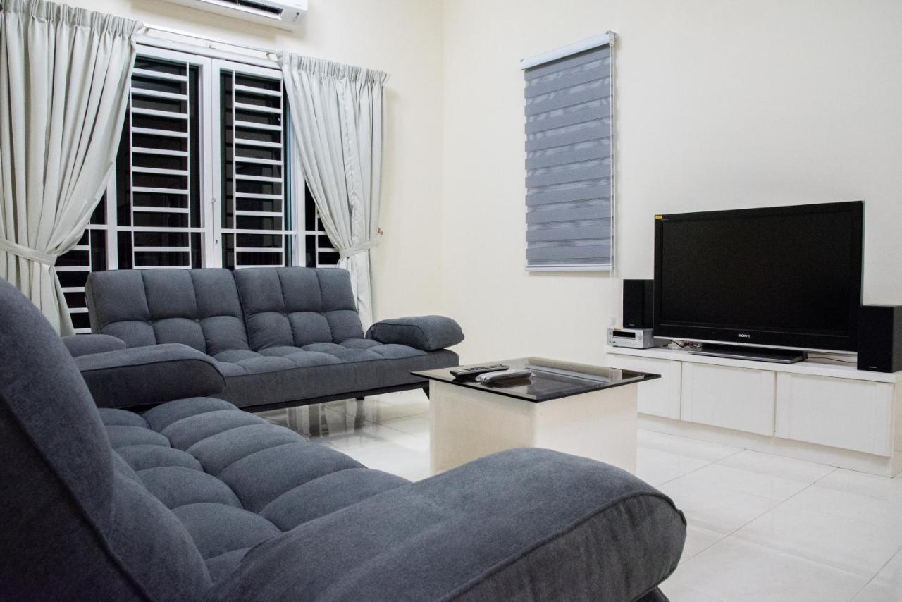 Tropikal Natura Lodge By D Imperio Homestay Penang Balik Pulau Eksteriør billede